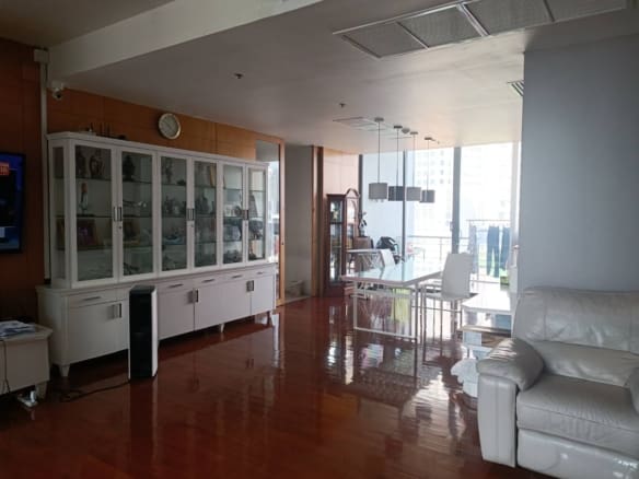 Domus Condominium
