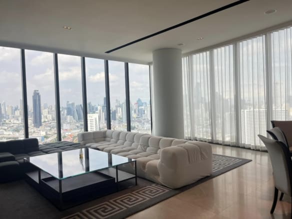 Banyan Tree Residences Riverside