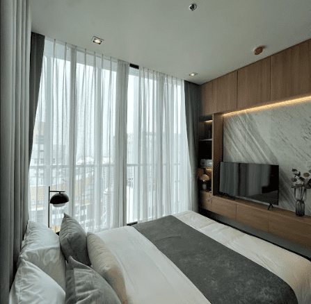 Park Origin Phrom Phong