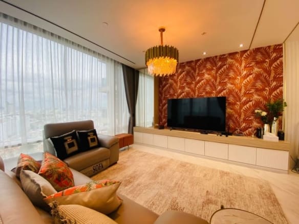 Four Seasons Private Residences