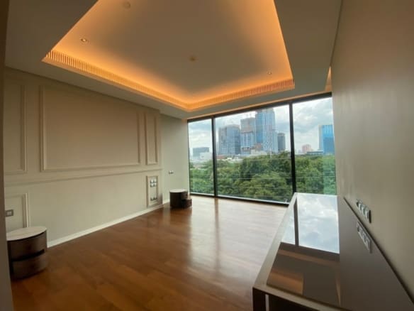 Sindhorn Tonson