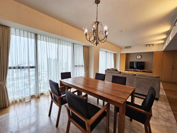 The Met Sathorn