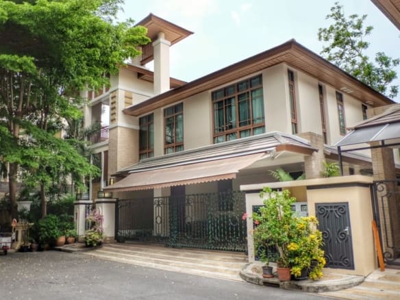 Baan Sansiri Sukhumvit 67