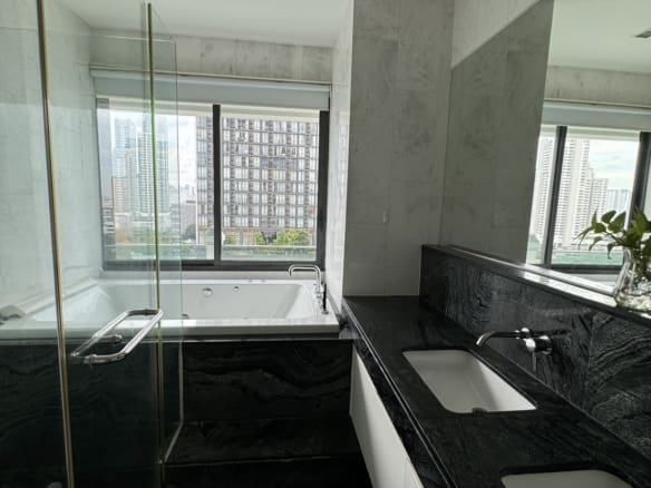 Le Raffine Sukhumvit 39