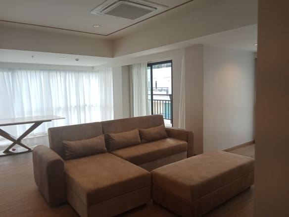 Sathorn 111