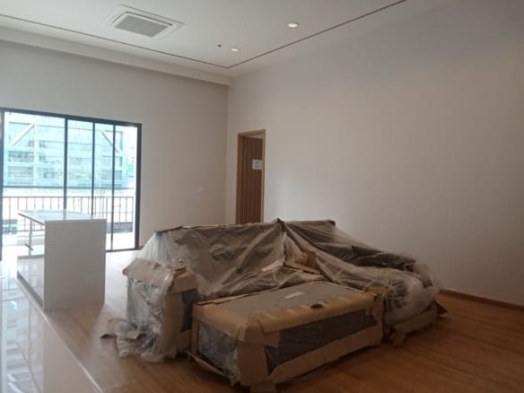 Sathorn 111