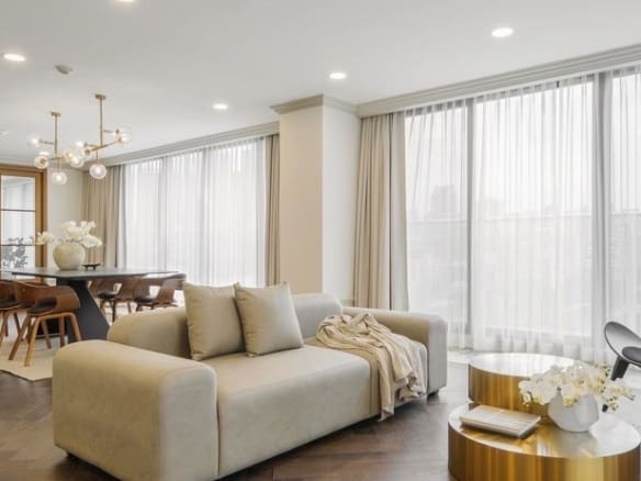 New House condominium