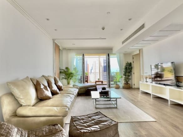 Wilshire Condominium