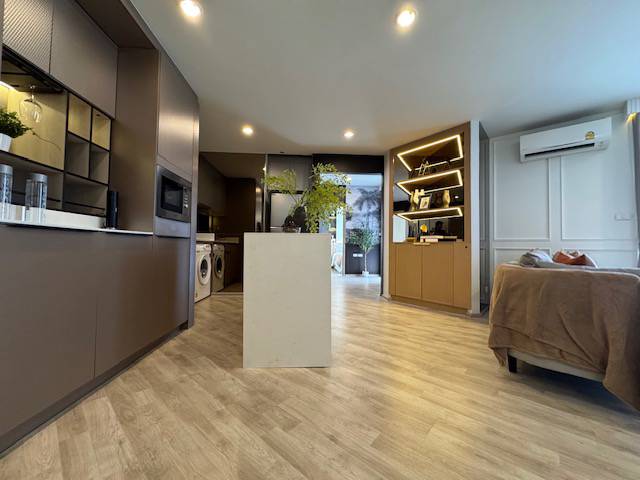 IDEO Mobi Sukhumvit Eastpoint