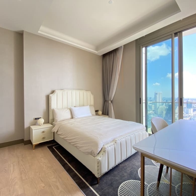 The Residences at Mandarin Oriental
