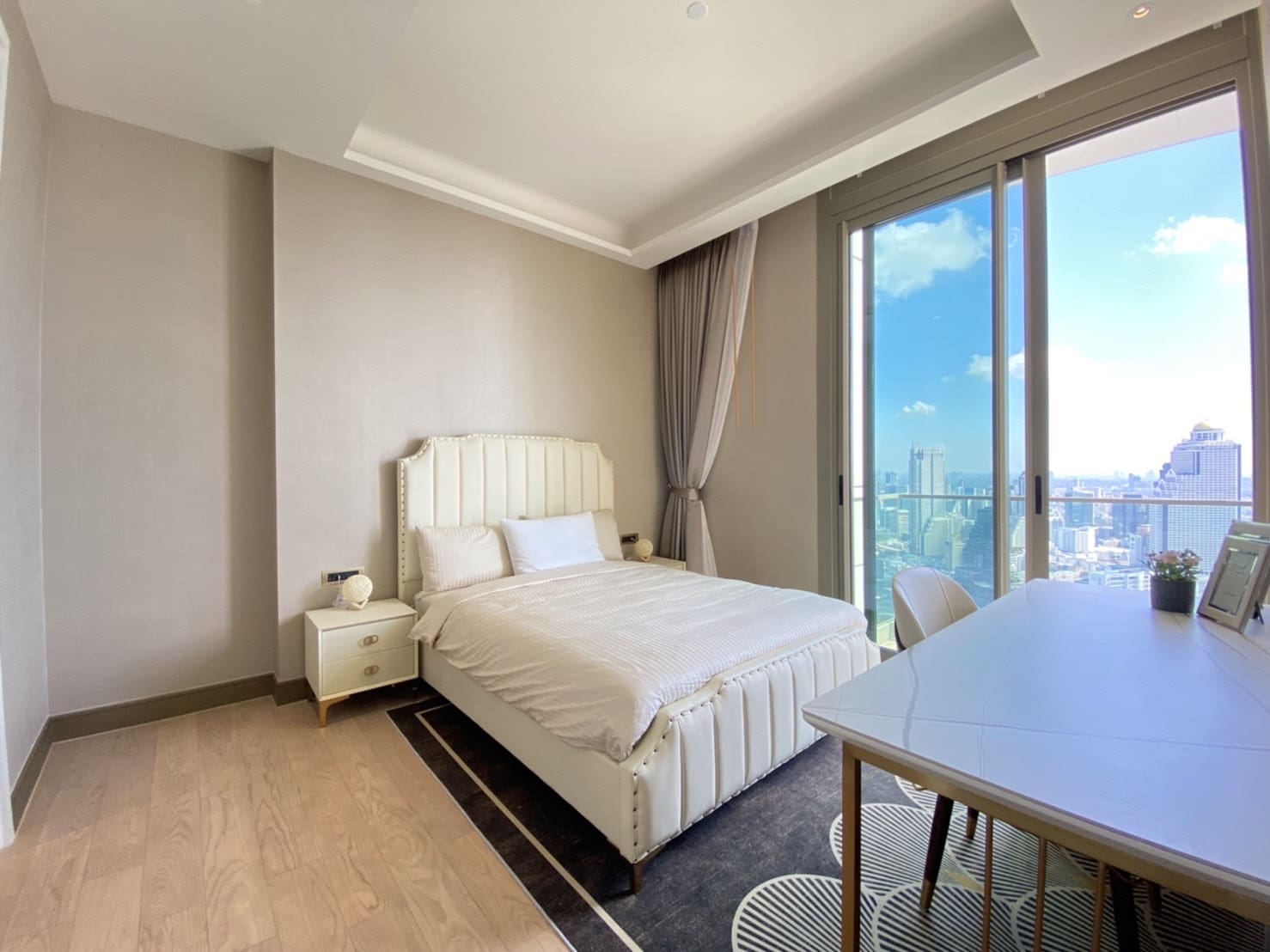 The Residences at Mandarin Oriental