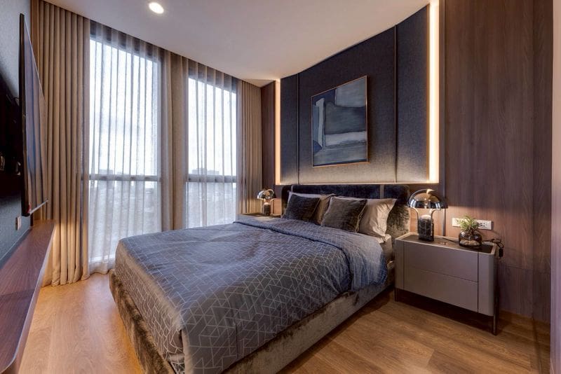 The Issara Sathorn