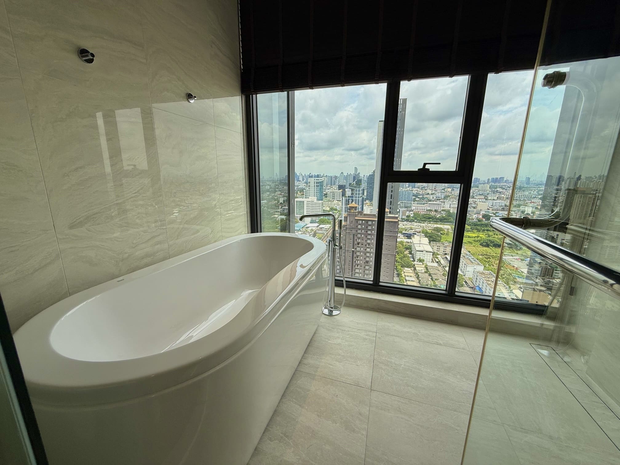 Quinn Sukhumvit 101