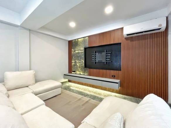 White Mansion Thonglor 25