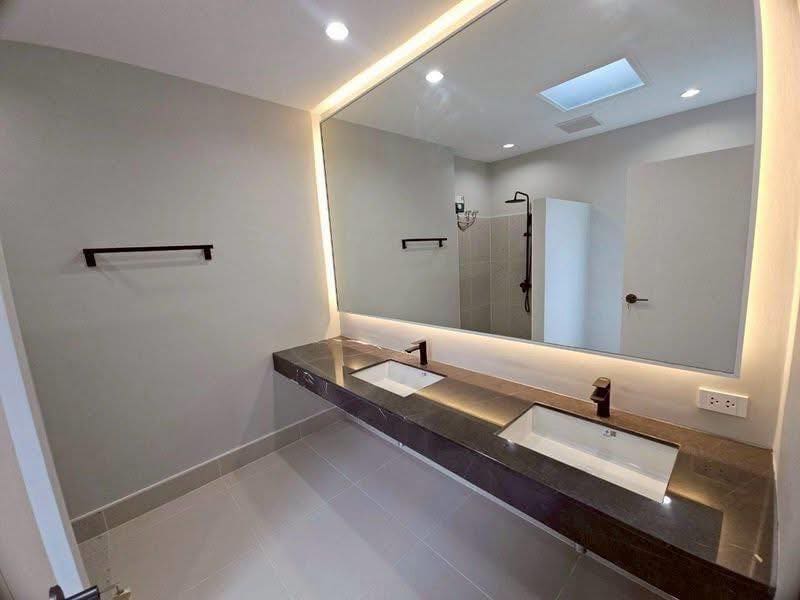 The Amber Home