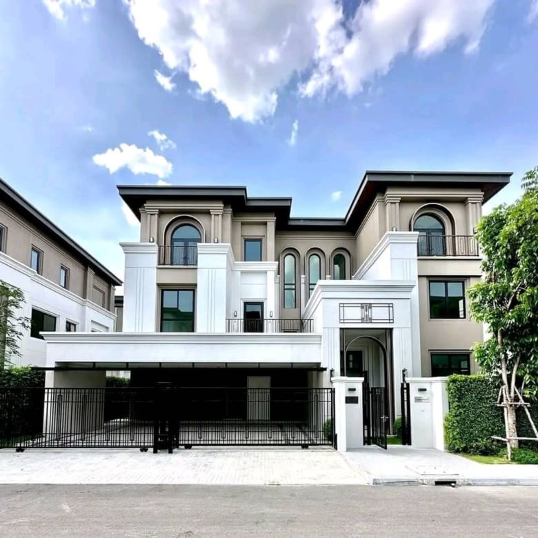 CINQ ROYAL Krungthep Kreetha