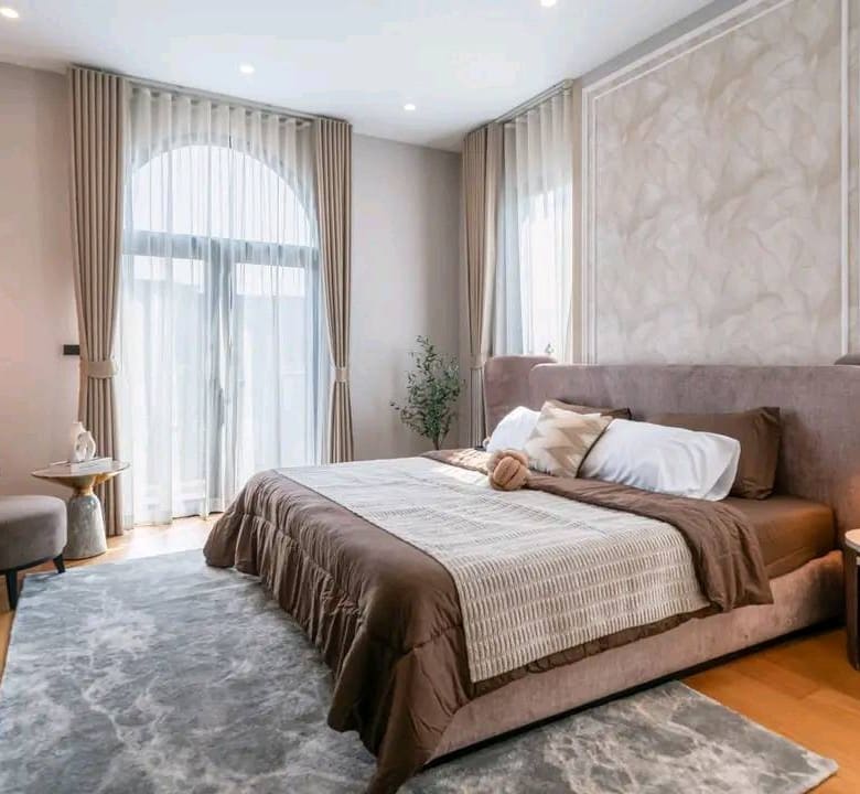 CINQ ROYAL Krungthep Kreetha