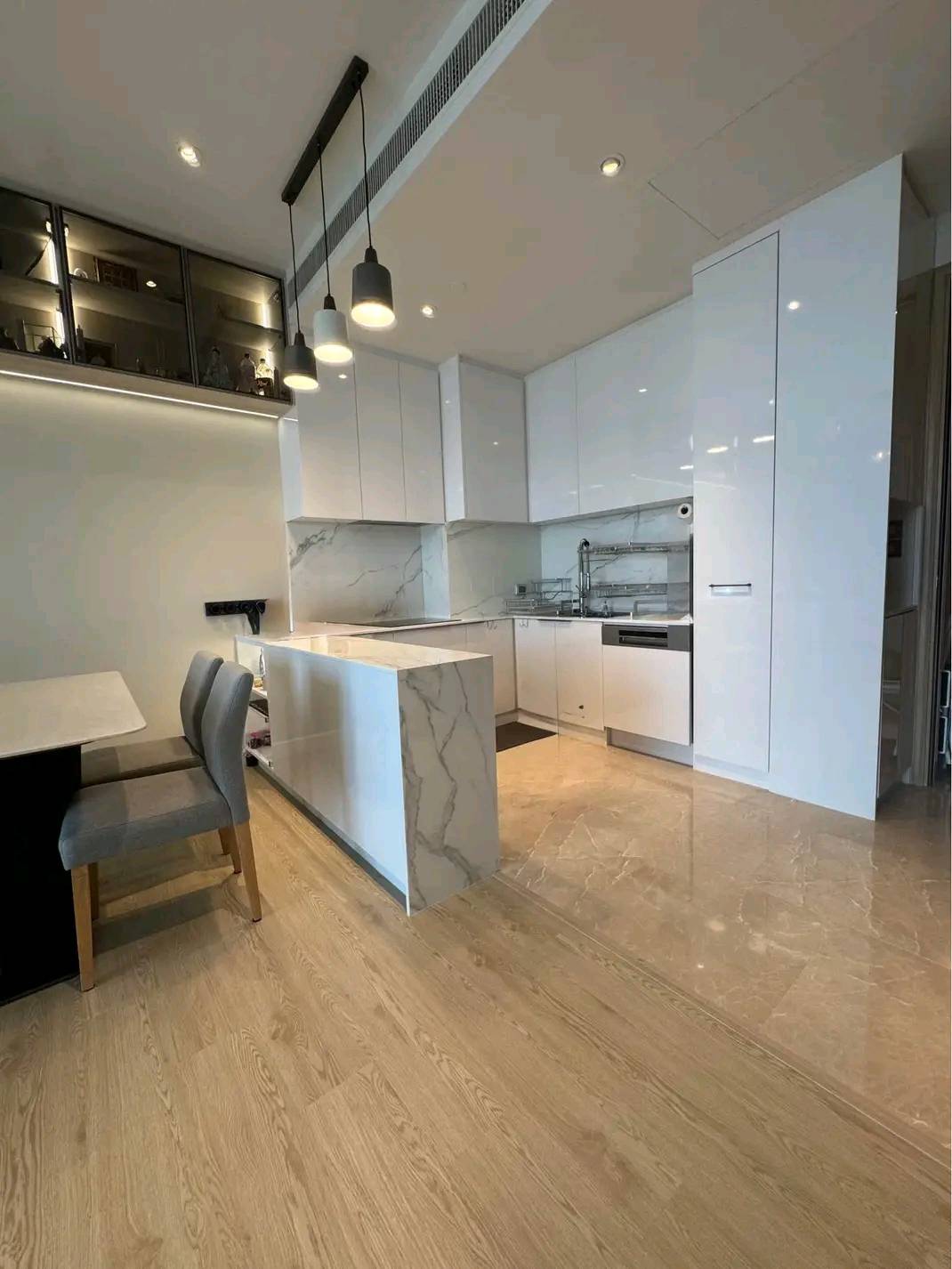 Magnolias Waterfront Residences