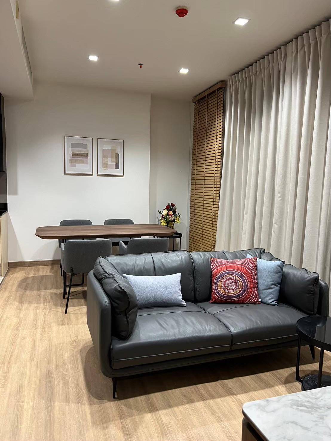 590712 The Edge Sukhumvit 23