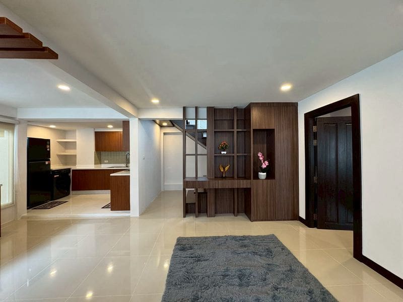 Suksabai Villa