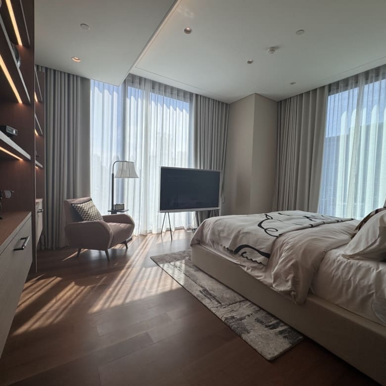 The Residences at Sindhorn Kempinski