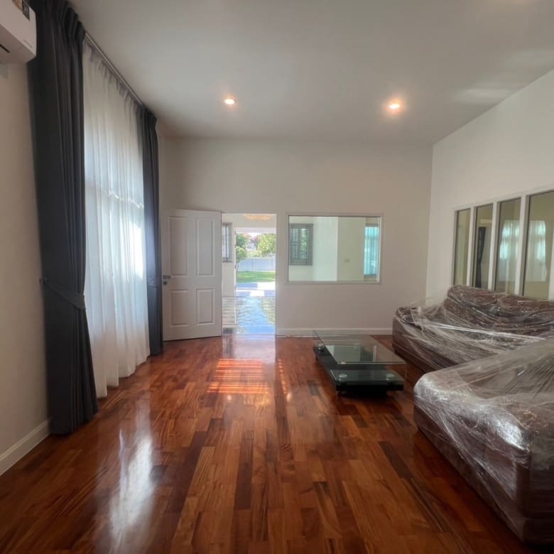 Single House Soi Sridan 22