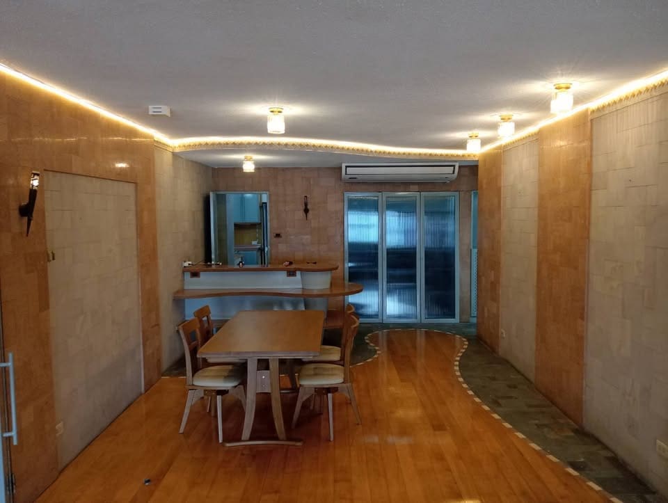 Sithakarn Condominium