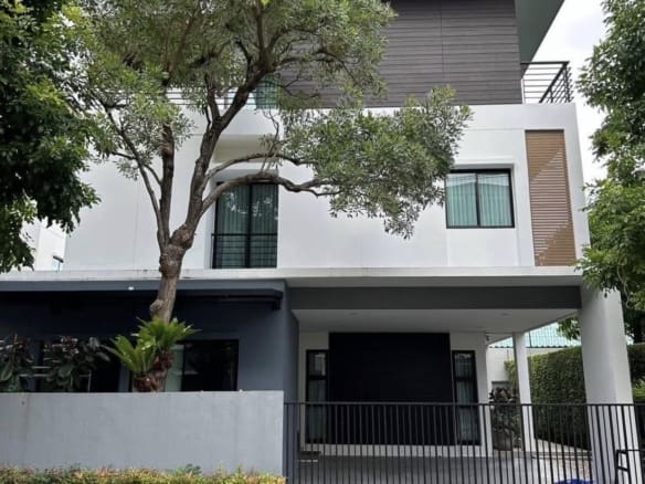 Baan Lumpini Suanluang Rama 9