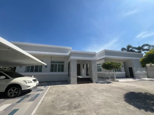 Single House Soi Sridan 22