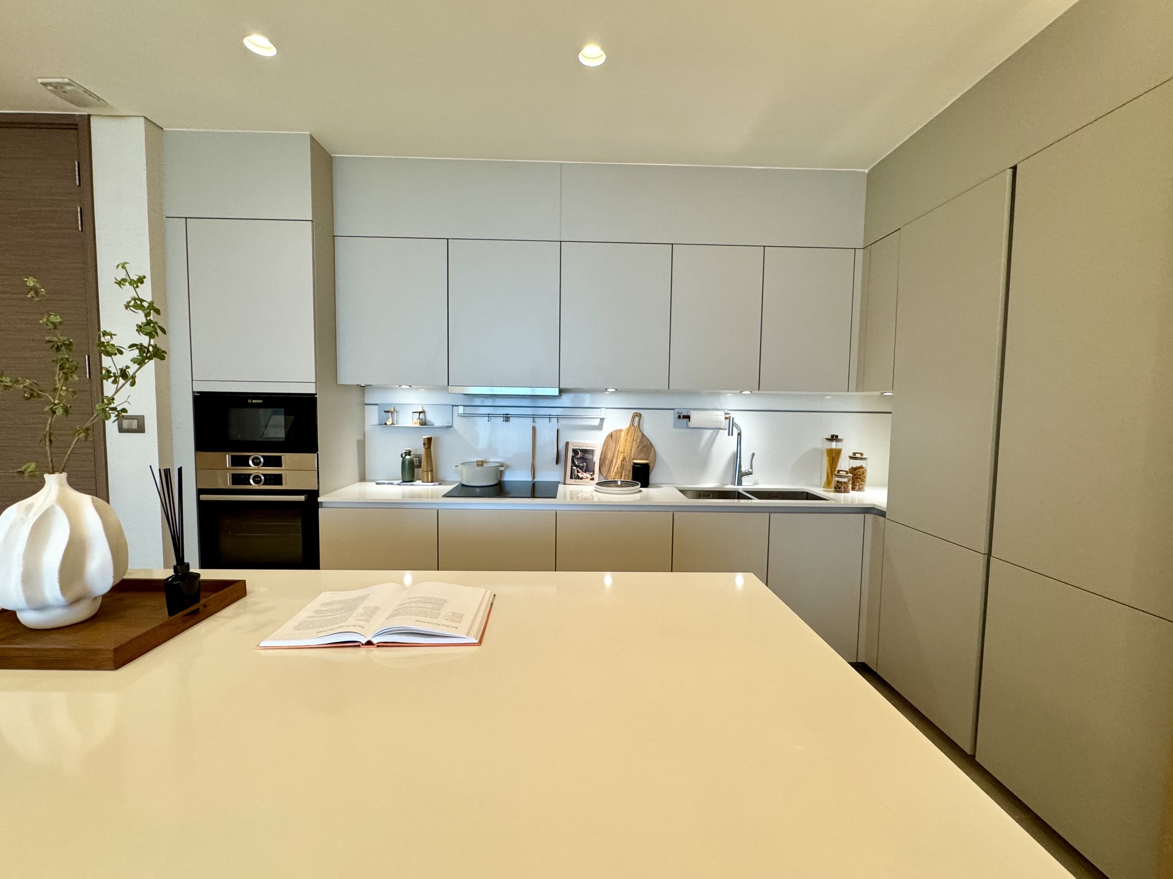 The Residences at Sindhorn Kempinski