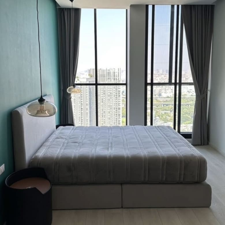 Noble Ploenchit