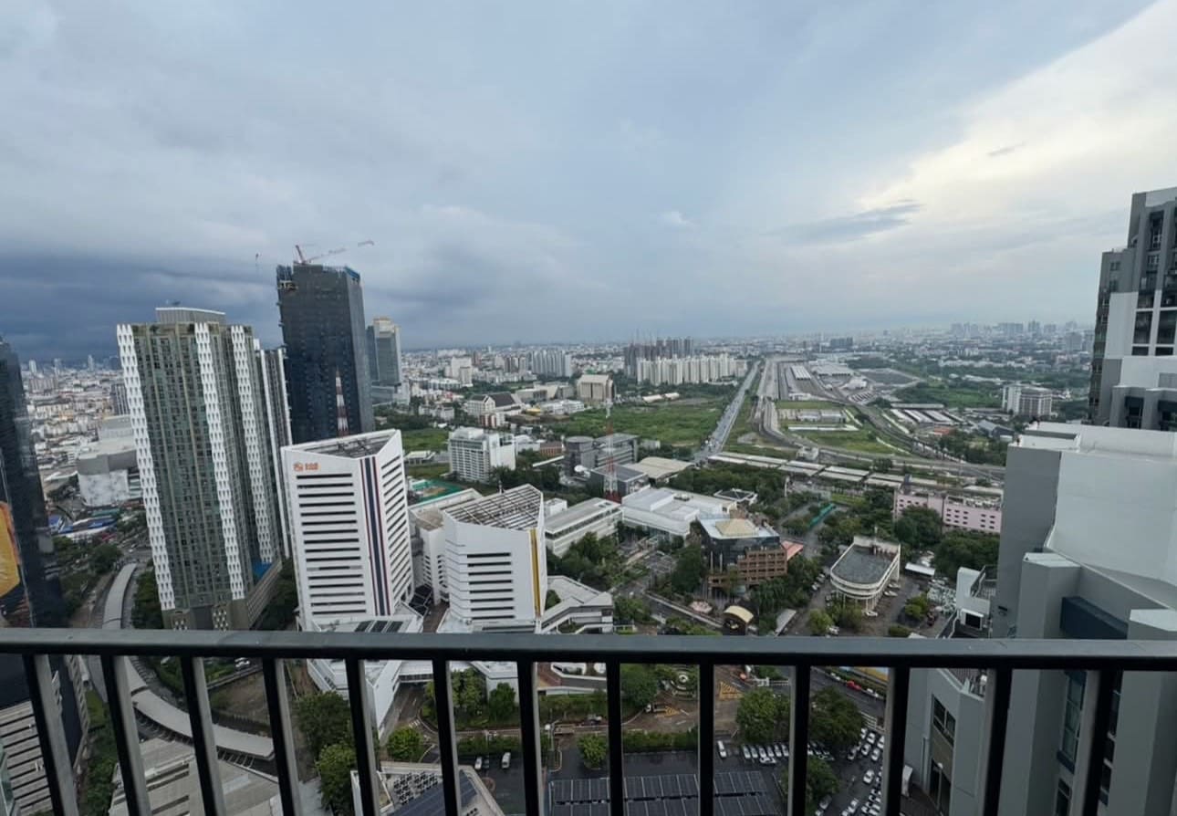 Belle Grand Rama 9