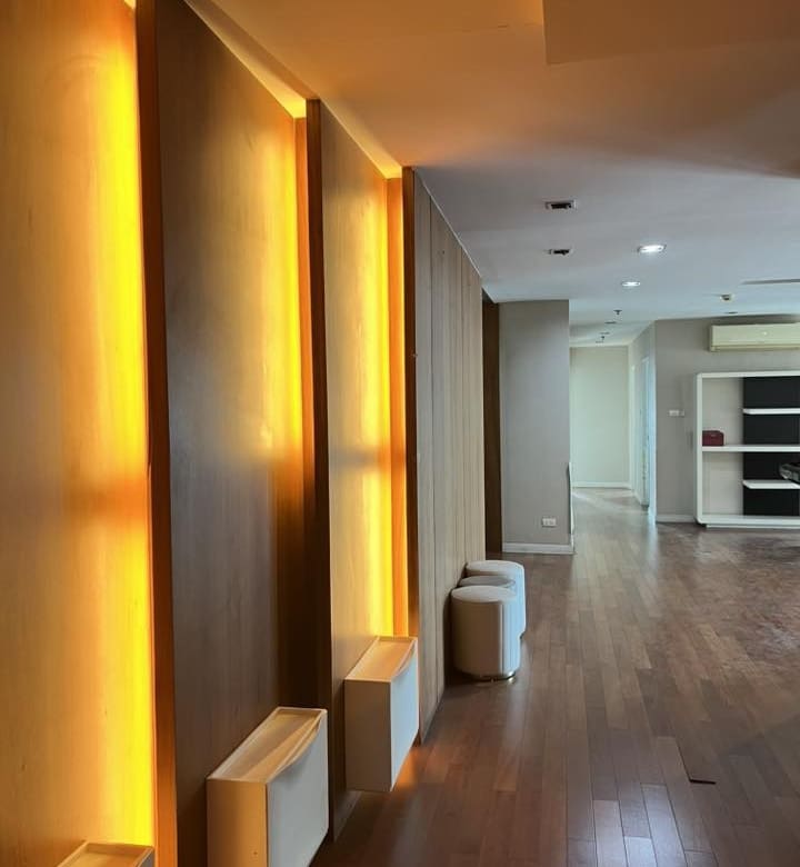 Belle Grand Rama 9