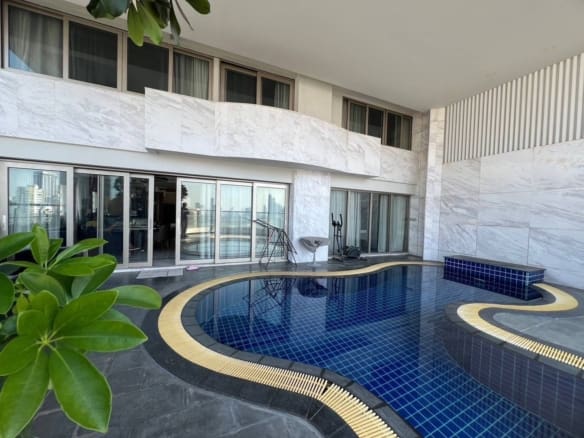 Le Raffine Sukhumvit 24
