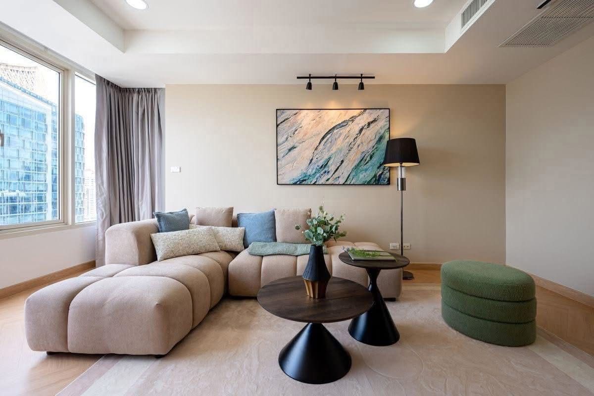 Hampton Thonglor 10