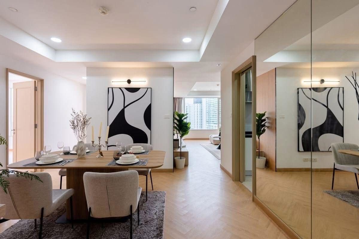 Hampton Thonglor 10