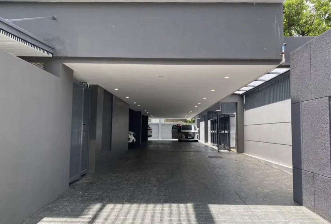 Luxury House in Thonglor 25 with Private pool