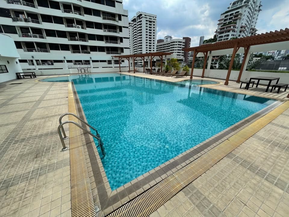 Supalai Place Sukhumvit 39