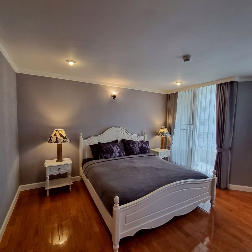 Supalai Place Sukhumvit 39