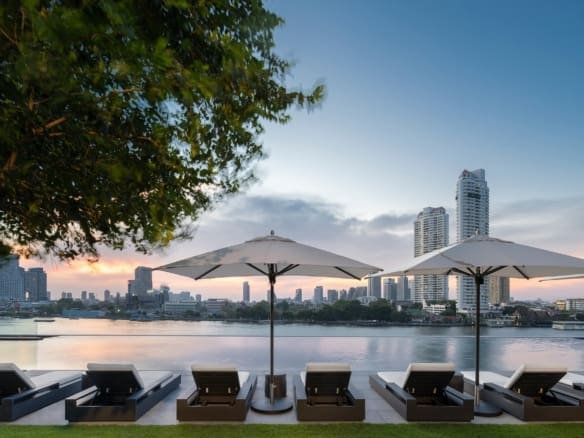 Four Seasons Private Residences