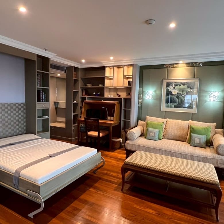 Sathorn Park Place