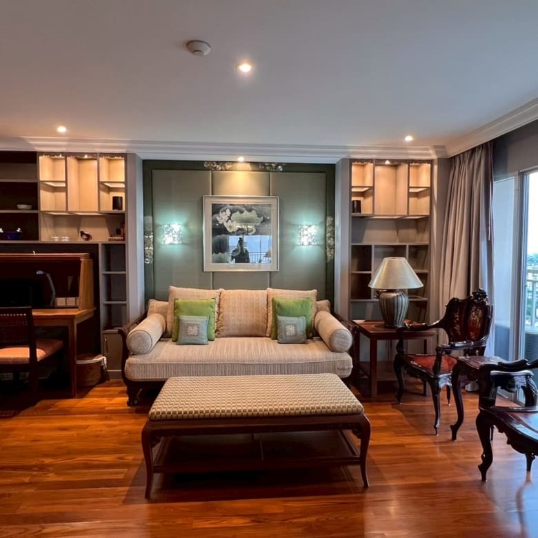 Sathorn Park Place