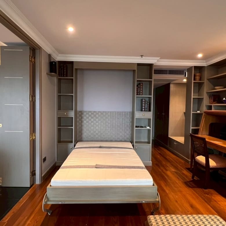 Sathorn Park Place