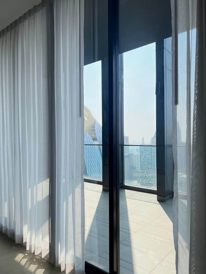 Noble Ploenchit