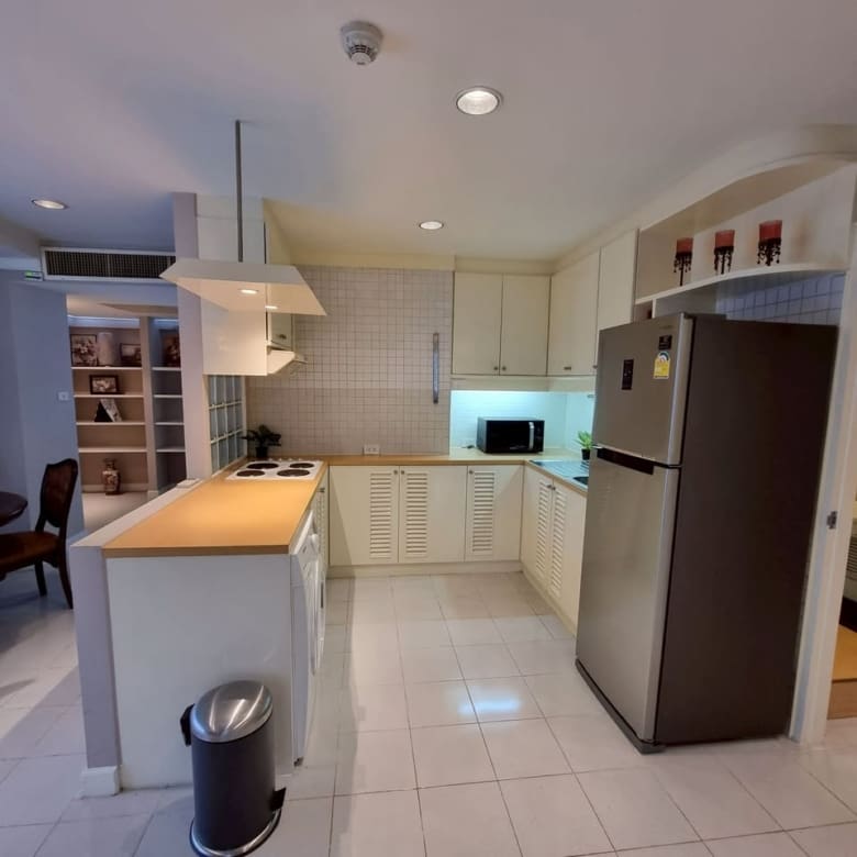 Supalai Place Sukhumvit 39