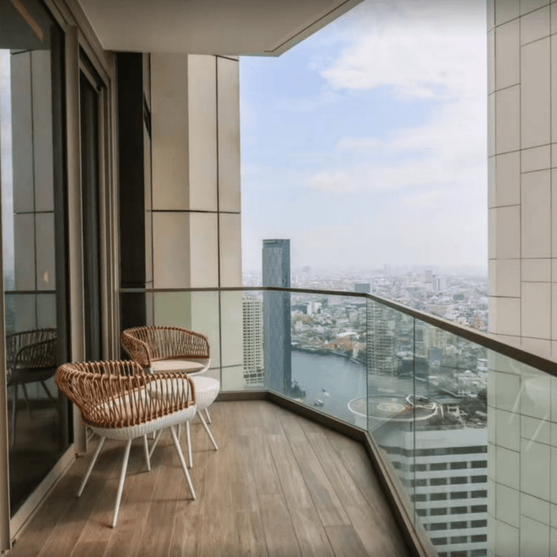 Magnolias Waterfront Residences