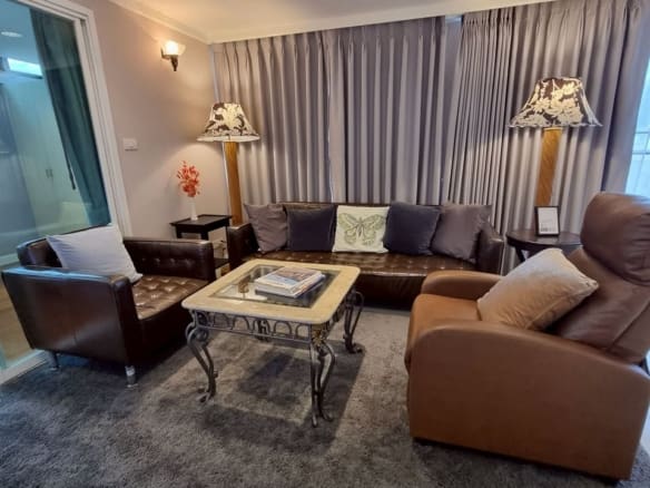 Supalai Place Sukhumvit 39
