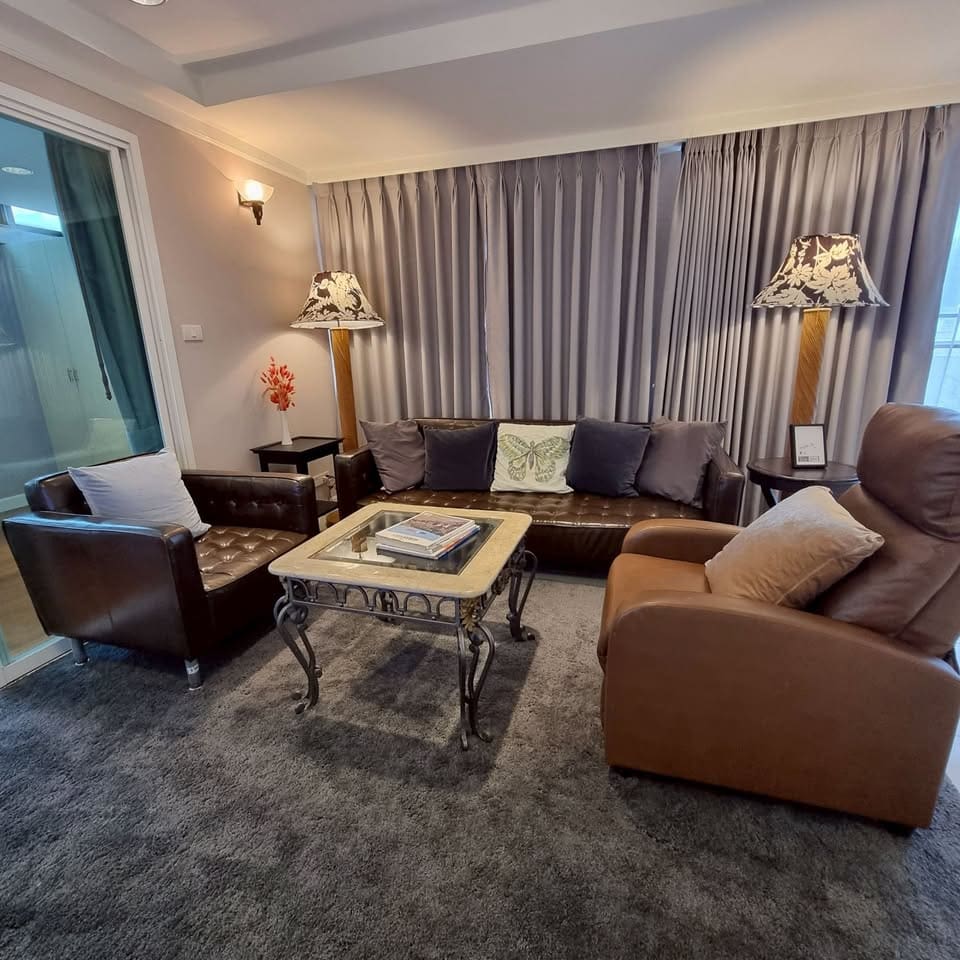 Supalai Place Sukhumvit 39
