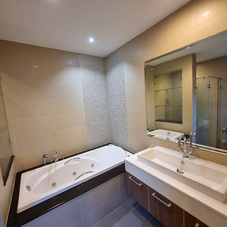 Grand Bangkok Boulevard Sathorn-Kanlapaphruek