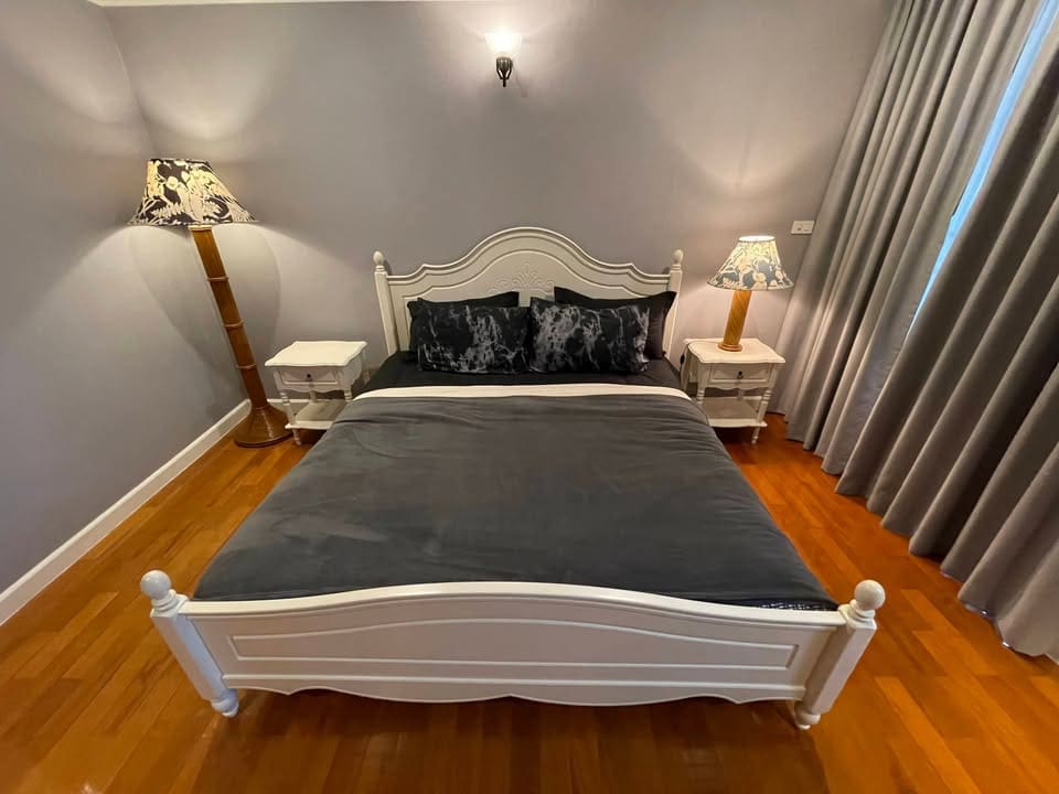 Supalai Place Sukhumvit 39